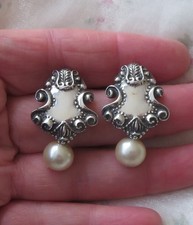 Orecchini a goccia Andrea Barnett in argento sterling con perle