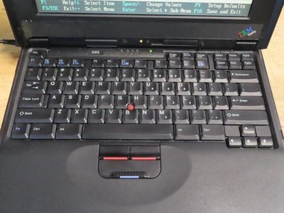 VINTAGE IBM THINKPAD 390X MODEL 2626-F0U 64MB NO HDD W/AC ADAPTER