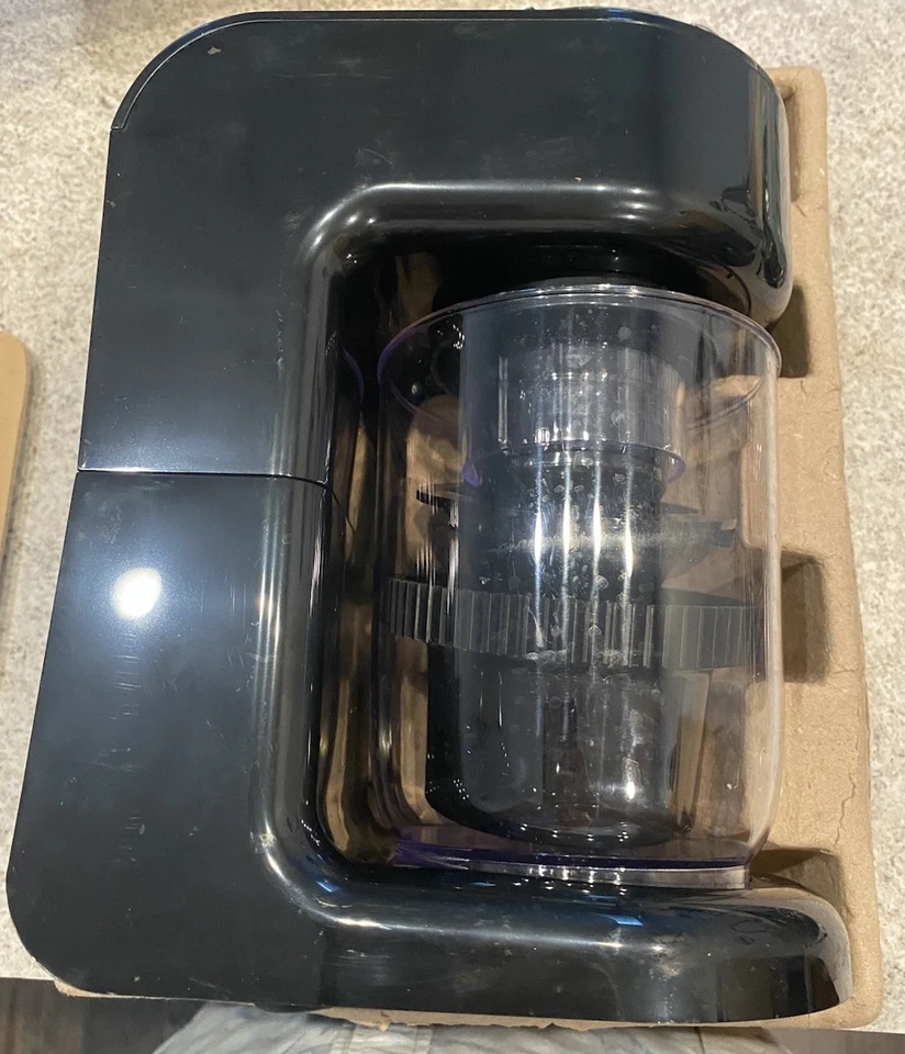 Nuevo ESPIRALIZADOR eléctrico Oster negro fácil de usar espaguetis y fideos Foto 2 de 4