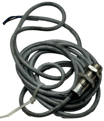 NPN NO+NC 10-30 VDC IS37D Inductive Proximity Sensor Switch 04121 07 