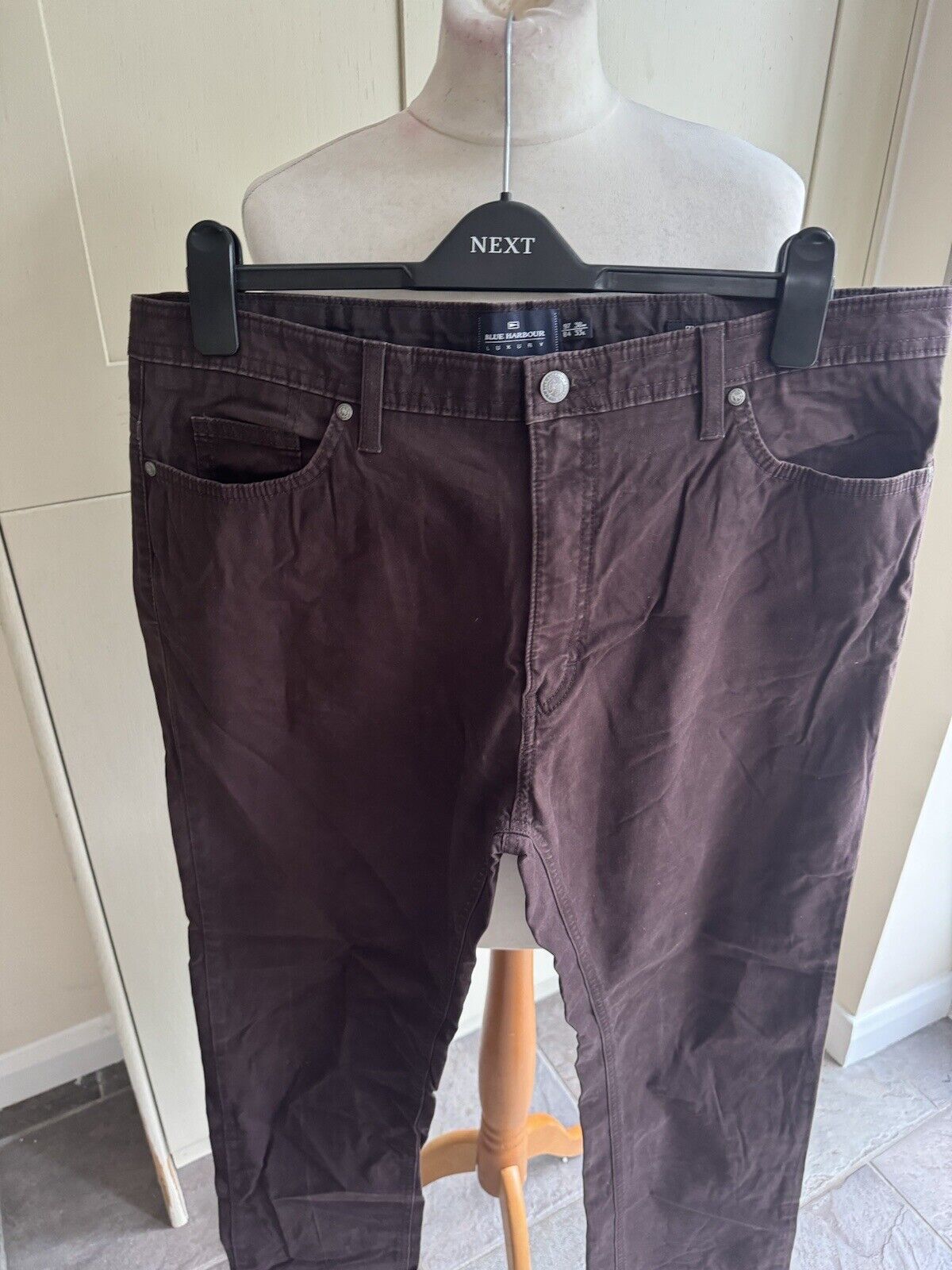 Picture 4 of 5