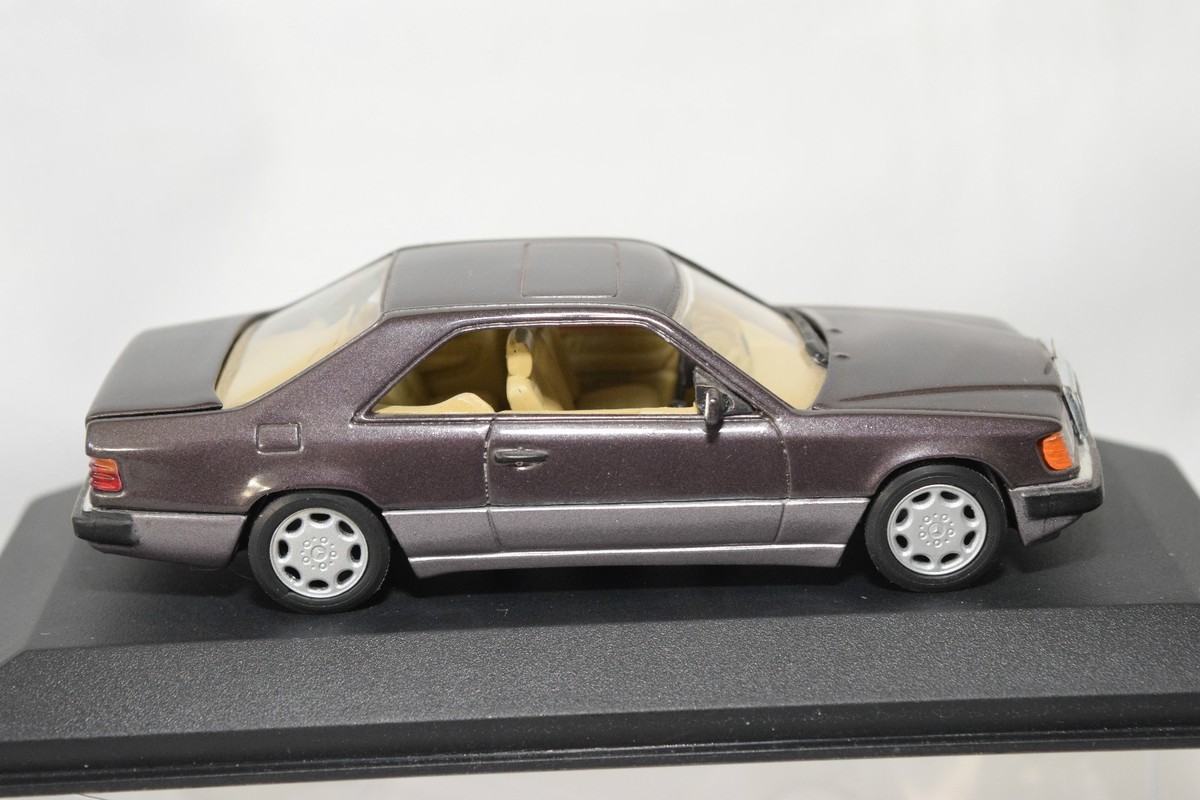 ミニカー MINICHAMPS Mercedes-Benz 300 CE-24 Coupe Minichamps 1:43 Mercedes-Benz 300 CE-24 Coupé Bj. 1990