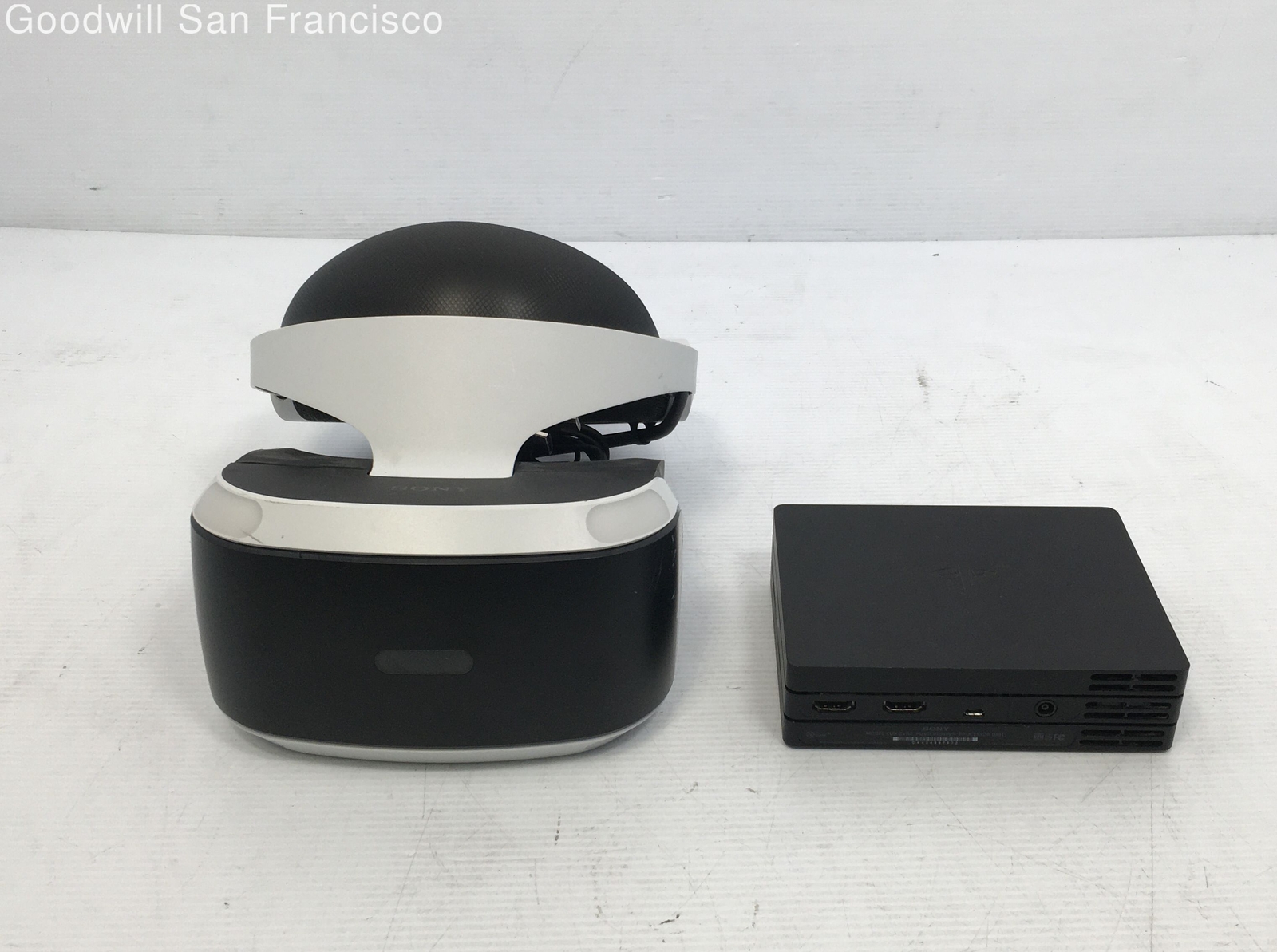 Sony PS4 PlayStation VR CUHZVR2 Processor Unit And PlayStation VR
