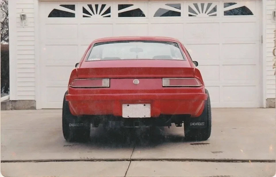 75 76 77 78 79 80 Chevrolet Monza SHOWCARS parachoques trasero envolvente luz trasera hatchback Foto 3 de 3