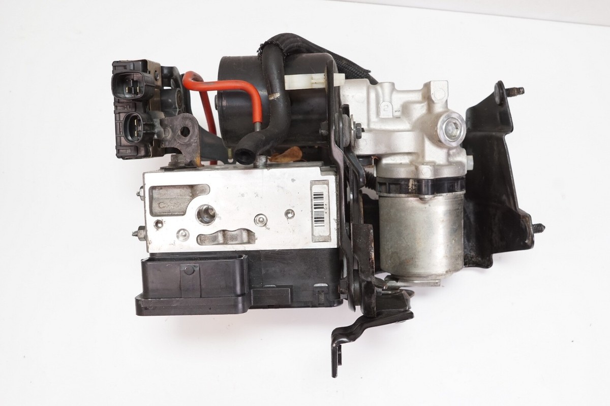 LEXUS LS460 LS600h ABS Pump Module VSA Modulator Valve OEM 2007