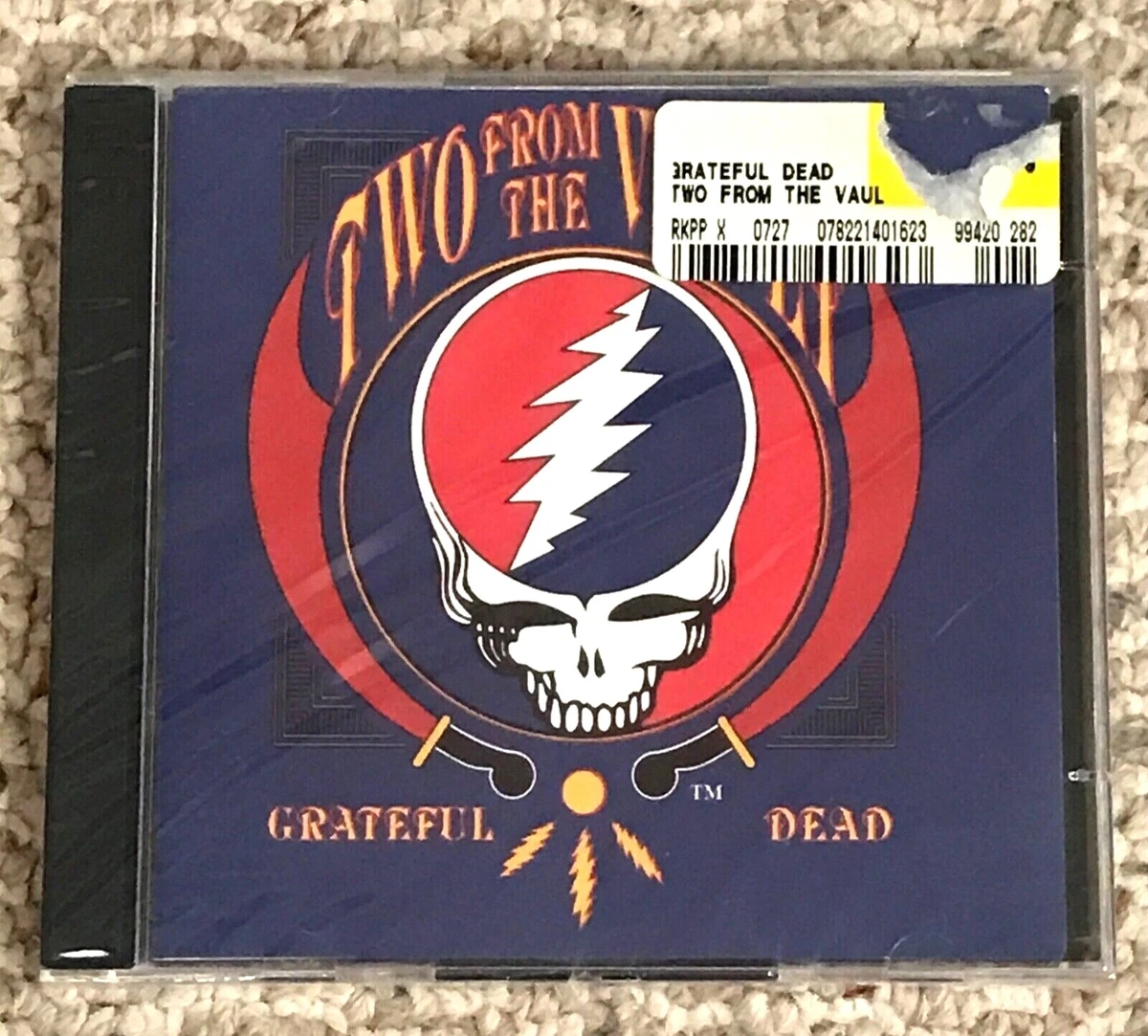 The story behind the Grateful Dead's 2 most iconic symbols, in