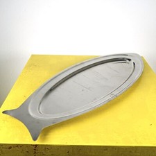 vassoio in acciaio inox a forma di pesce