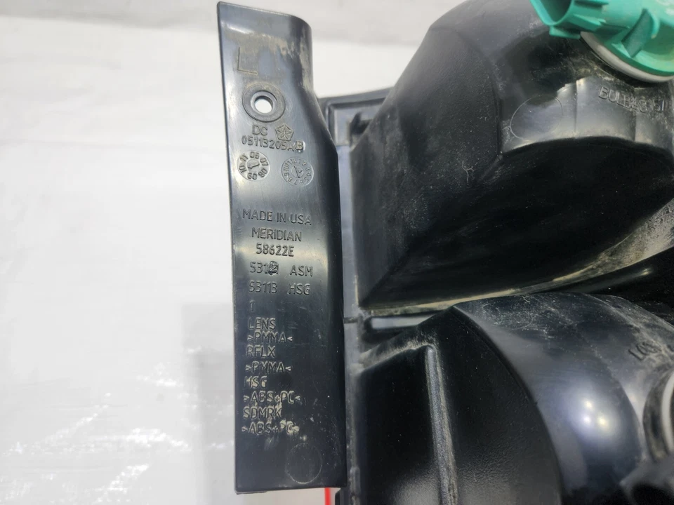 Luz trasera izquierda izquierda lado del conductor Dodge Caravan 2008-2010 OEM 05113205AB Foto 4 de 4