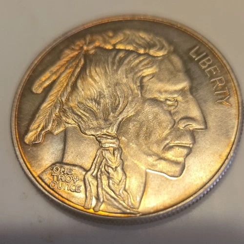 New Listing1 oz .999 Fine Silver Buffalo Design Round