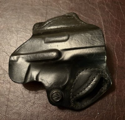 DeSantis Leather Holster for Sig Sauer P320