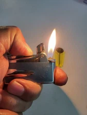 vintage ronson varaflame lighter  working&1- Flint