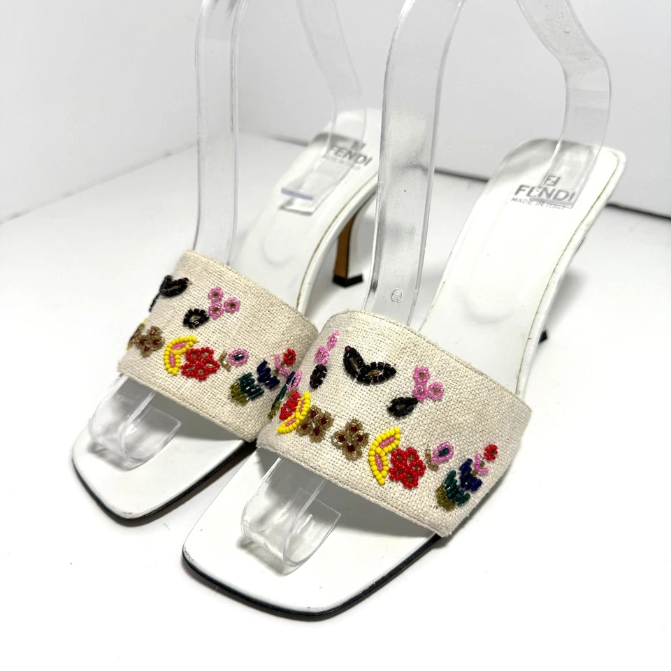 Fendi 9 De Colección Zucca FF Logo Lona Slides Cuentas Floral Blanco Gatito Tacón Mula Foto 3 de 4