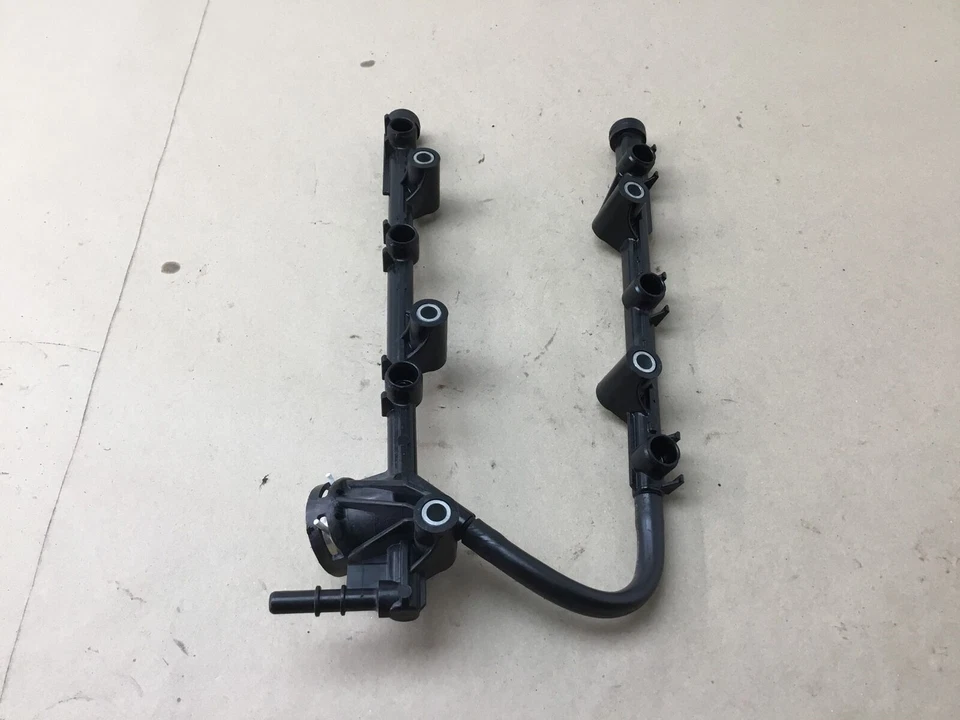 Línea de tubería de riel de inyección de combustible Lotus Evora S 2+2 2014 3,5 L 10-14:O Foto 3 de 4