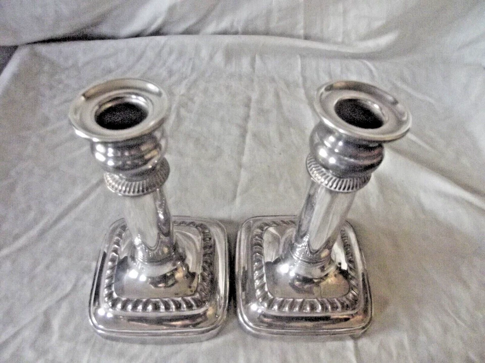 A Pair of 19th Century Sheffield Plated Good Quality Candlesticks 17cm A/F - Image 2 of 4