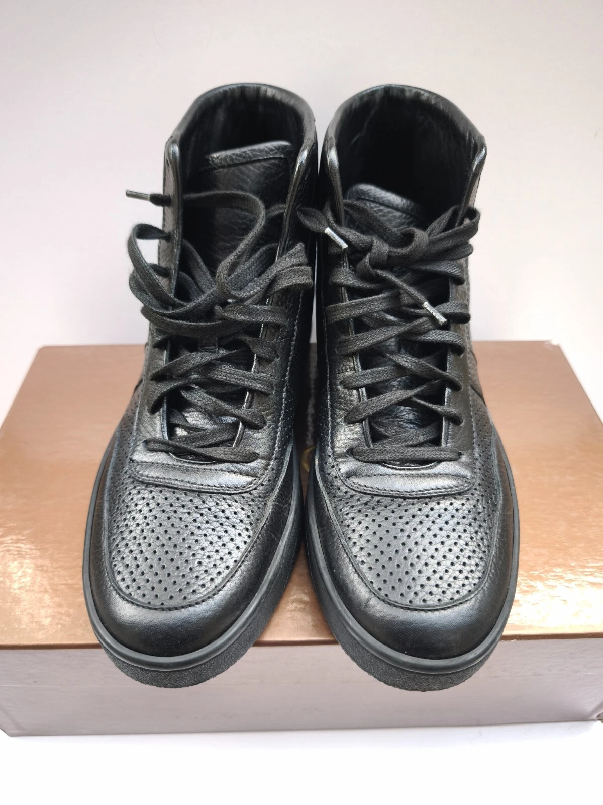 Haut en cuir noir GUCCI taille 8 excellent état !!