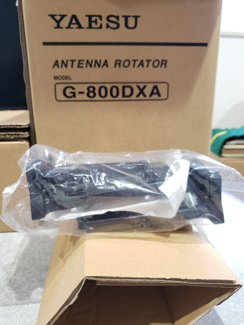 YAESU G-800DXA ローテーター　ジャンク YAESU G-800DXA ローテーター ジャンク 八重洲無線 G-800DXA