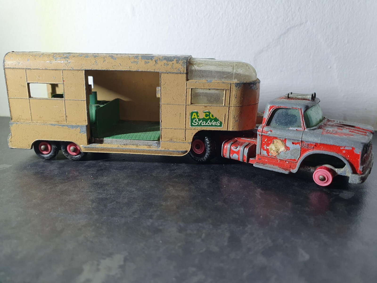 Picture 2 of 3