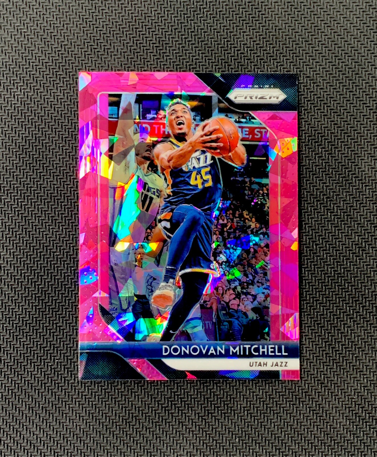 Donovan Mitchell 2018-19 Panini Prizm #143 Pink Cracked Ice Prizm