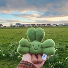 NEW Jellycat Siofra Shamrock Plush   Exclusiv...