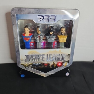 DC Comics Justice League PEZ Set Superman Cyborg Batman Aquaman Dispensers Tin