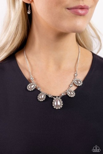 Paparazzi Necklace ~ Teardrop Team - Silver - Picture 2 of 3