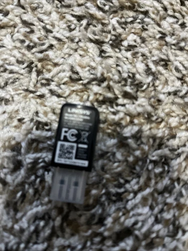 Linksys USB Wireless Network Adapter Dual-Band wireless Adapter for PC 600Mbp... - Picture 2 of 2