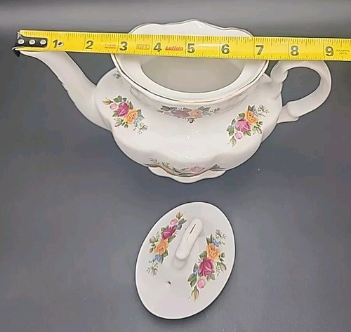 Vintage Royal Patrician Staffordshire England Rose Teapot " Beautiful" - Picture 13 of 15