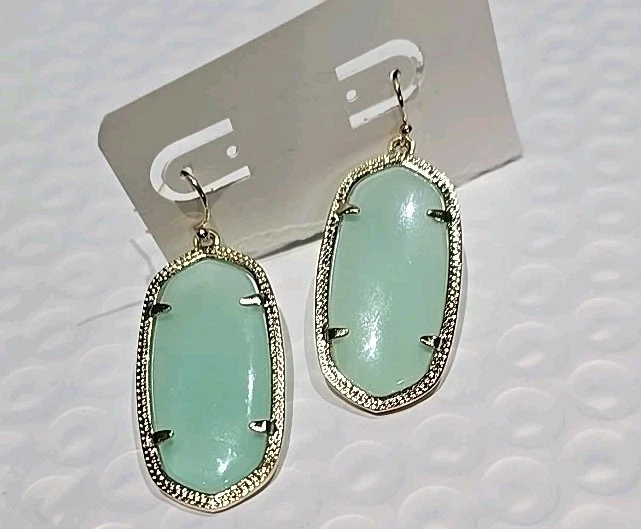 KENDRA SCOTT Verde Calcedonia Color 2"X1" E#9 Foto 2 de 3