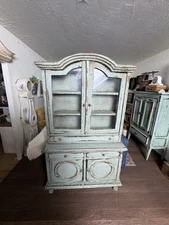 Dollhouse Miniature Cabinet 1:12