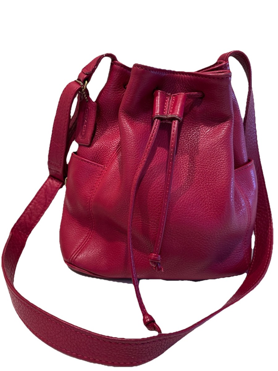 希少✨COACH Red Signature Drawstring bag Coach drawstring 4180 in mahog Lexington Red Shoulder Bag
