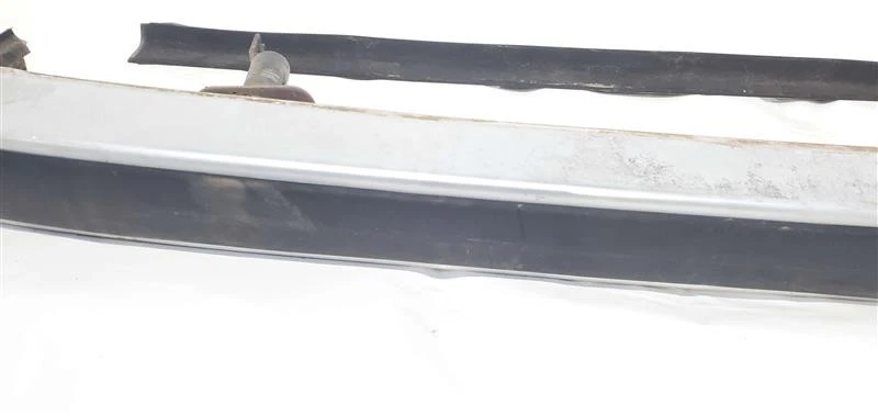 Completo con soportes tiene daños parachoques trasero OEM 1984 1988 BMW 325E Foto 2 de 4