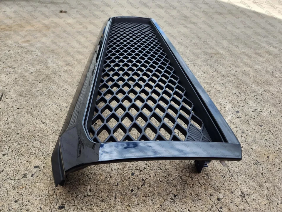 Front Black Grill to suit Toyota Landcruiser VDJ 76 79 78 70 Series 2007-2022 - image 4 of 4