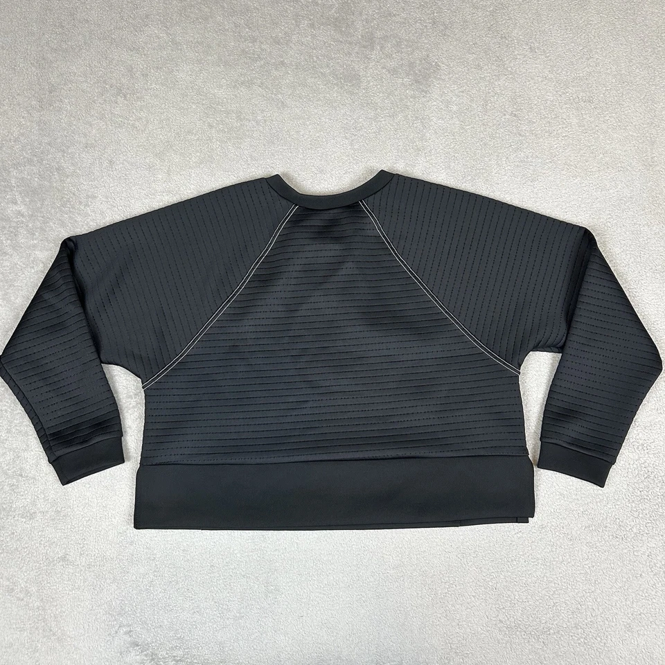 Sudadera Nike Pro Mujer Pequeña Negra Suéter Centro Swoosh Recortada De Gran Tamaño Foto 2 de 4