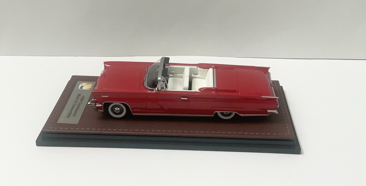 1/43 1959 Lincoln Continental mark IV Convertible open red