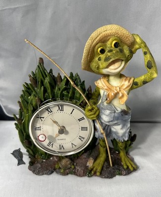 Vintage Whimsical Fishing Frog Quartz Clock. WORKS!