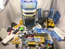 Vintage Playmobil Airport Terminal 3353 -