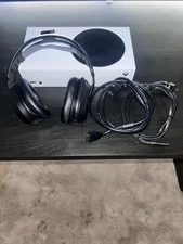 xbox Series S  with wireless turtle beach headset hdmi and power cord included.