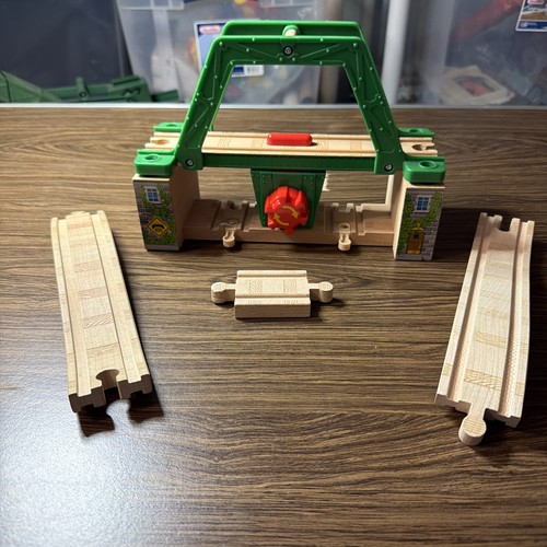 Rumblin Bridge Thomas & Friends Wooden Railway Y4493 