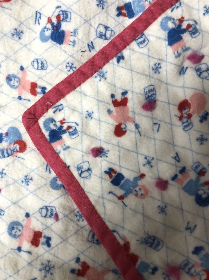 Colcha feita à mão com nós cobertor de bebê tecido de flanela rosa azul 33 x 27 vintage anos 70 - Imagem 2 de 4