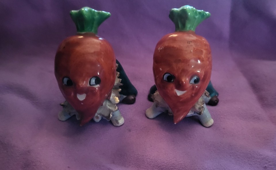 Anthropomorphic carrot people as salt & pepper shakers from Japan — peak mid-century weird kitchen charm.