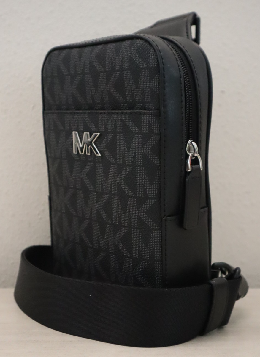 Michael Kors 87F5SEVC2B Men's O/S Black Monogram Print Everett