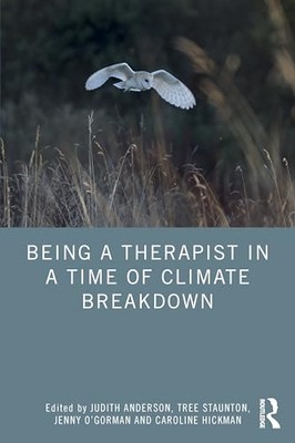Being a Therapist in a Time of Climate Breakdown - Paperback - 24 - X555z