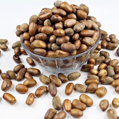 African Calabash Nutmeg