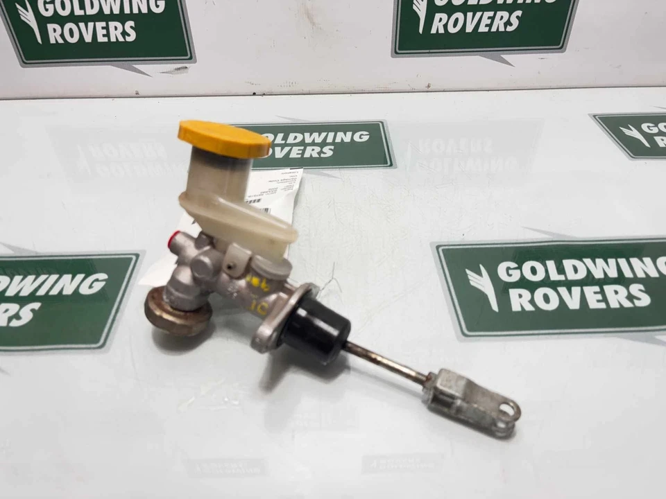 05 06 Saab SAAB 9-2X Brake Master Cylinder 2.5L - Image 3 of 4