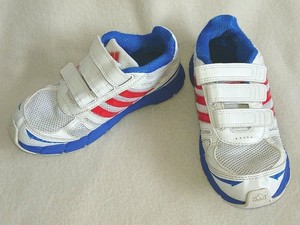 adidas turnschuhe mit klettverschluss