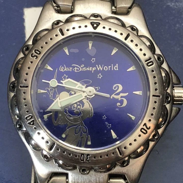 Walt Disney World Watch 25th Anniversary Men s Mickey Mouse Limited Edition