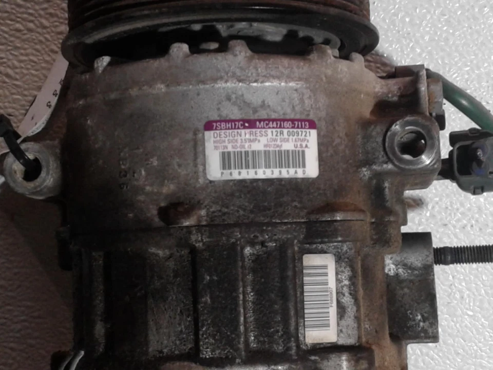 Compresor de aire acondicionado usado se adapta a: Chrysler 300 2015 3,6 grado B Foto 3 de 4