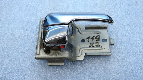 Mazda 626 - Interior Door Handle Door Opener RIGHT / Door Handle / MDH20i MV30 ##119