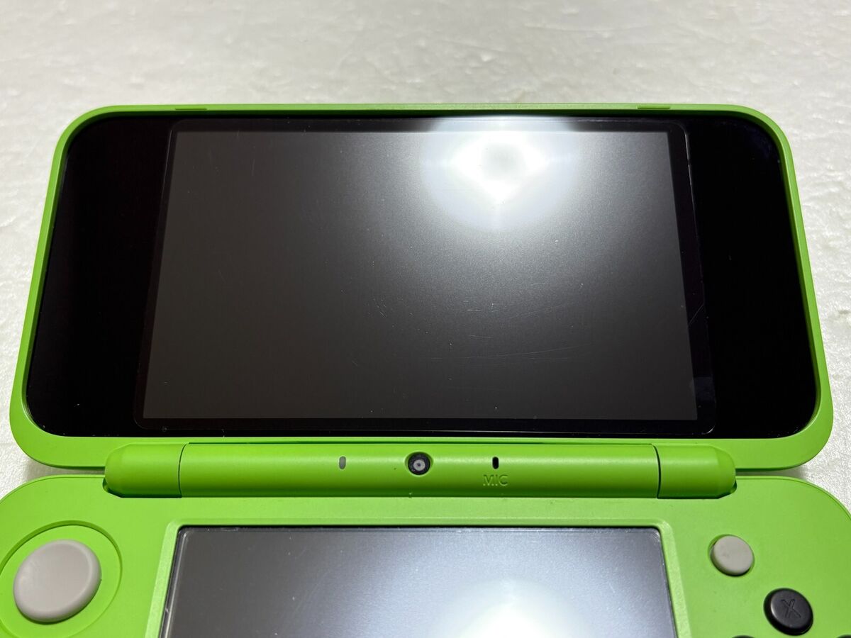 New Nintendo 2DS XL Minecraft Creeper Edition Console New Nintendo 2DS XL Minecraft Creeper Edition Console