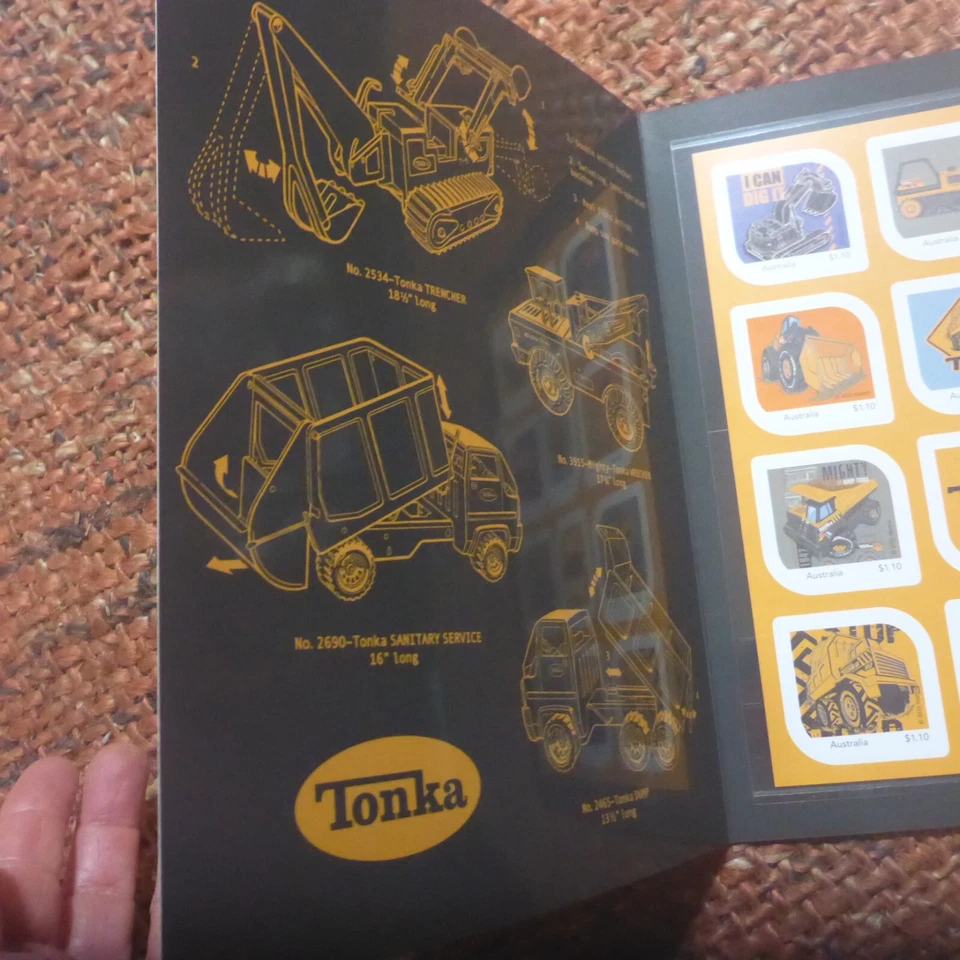 CAMIONES DE JUGUETES AUSTRALIANOS TONKA 75 ANIVERSARIO 12 SELLOS AUTOADHESIVOS DIFERENTES Foto 4 de 4